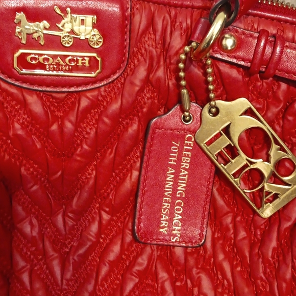 Like New Coach Madison Quilted Chevron 70th Annivsry Ltd. Edition 2 LG Hand Tags - Picture 3 of 9